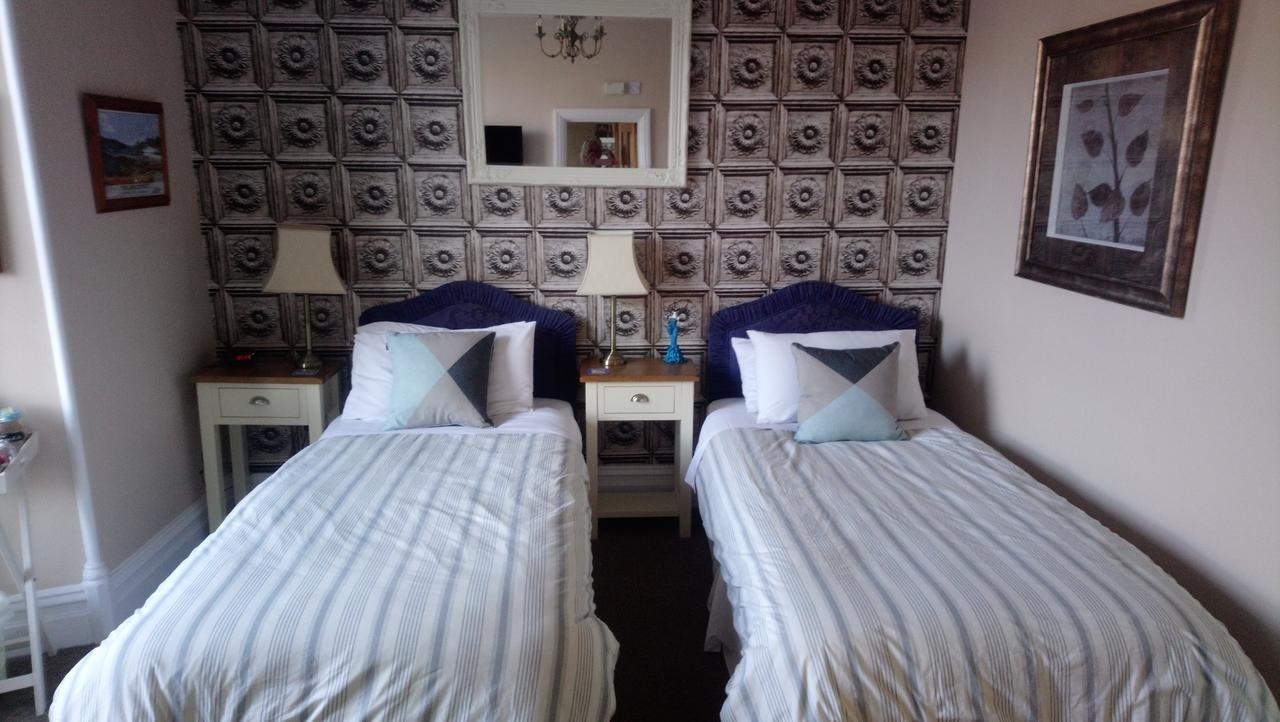 Invergarry Room Only Guest House For Adults Windermere Exteriér fotografie